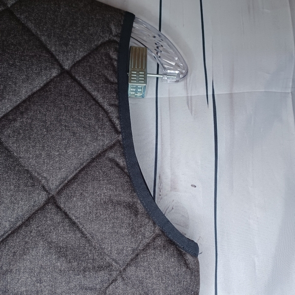 J. Crew Factory Excursion Down Puffer Vest Quilted Women SZ XS Gray - Picture 10 of 12